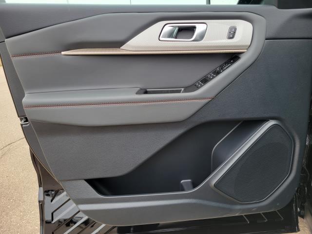 new 2025 Ford Explorer car, priced at $46,512