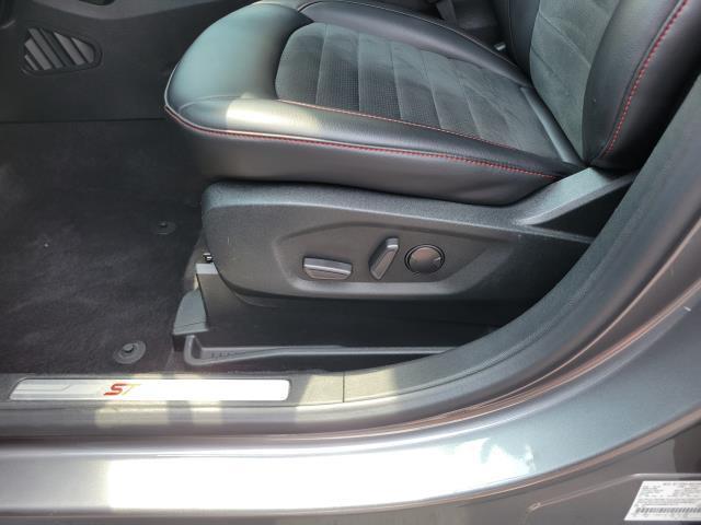 used 2022 Ford Edge car, priced at $26,616
