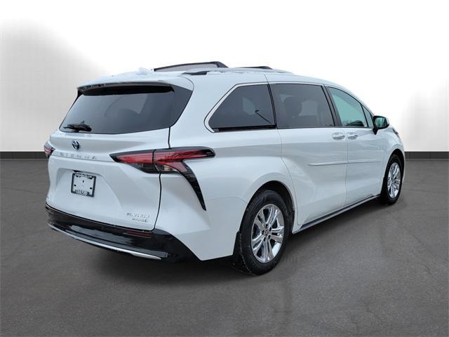 used 2022 Toyota Sienna car, priced at $45,549