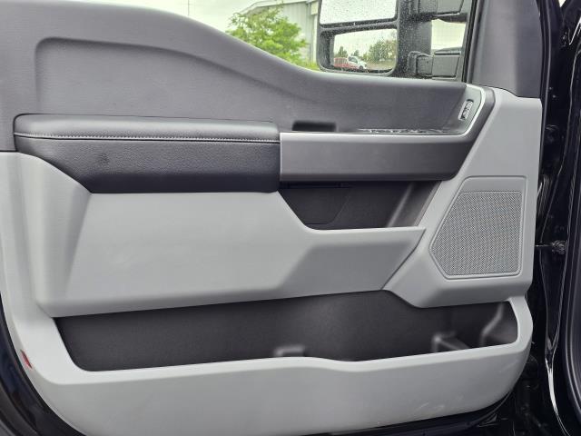 new 2025 Ford F-350 car, priced at $63,879