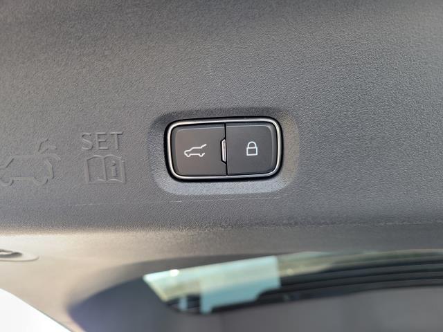 new 2025 Ford Expedition car, priced at $80,985