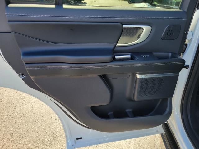 new 2025 Ford Expedition car, priced at $80,985