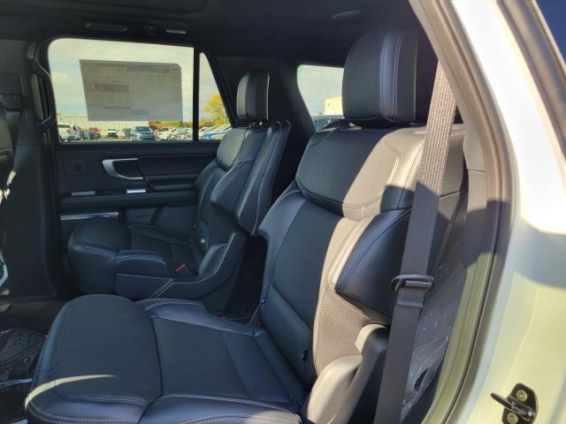 new 2025 Ford Expedition car, priced at $80,985