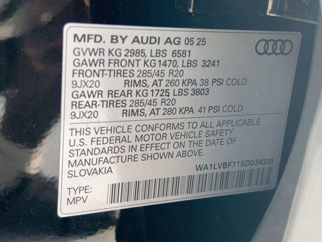 new 2025 Audi Q7 car, priced at $70,371