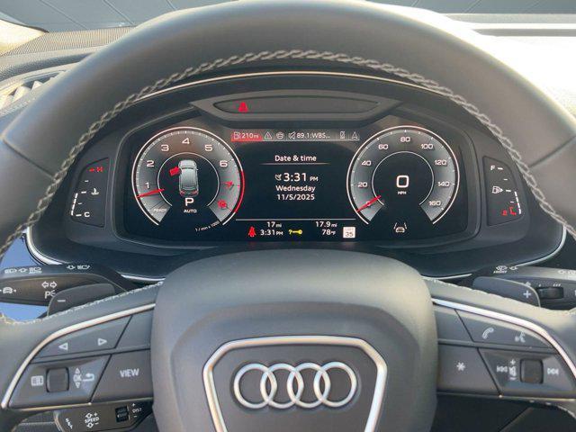 new 2025 Audi Q7 car, priced at $70,371