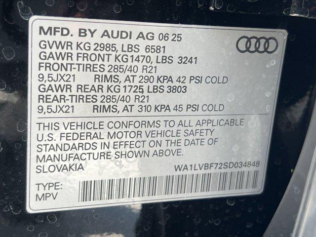 new 2025 Audi Q7 car, priced at $72,272