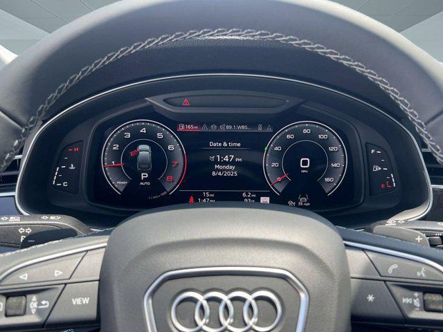 new 2025 Audi Q7 car, priced at $72,272