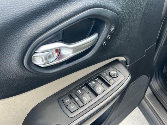 used 2015 Jeep Cherokee car, priced at $16,498