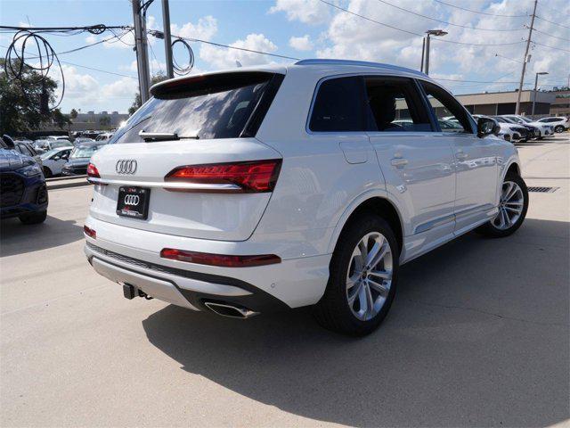 new 2025 Audi Q7 car, priced at $71,253