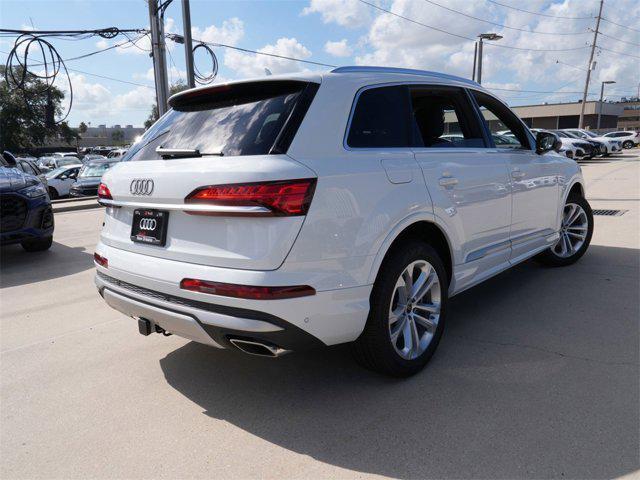 new 2025 Audi Q7 car, priced at $71,252