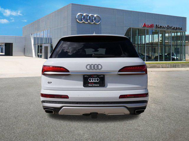 new 2025 Audi Q7 car, priced at $69,733