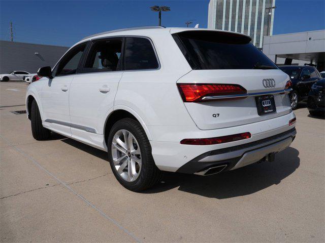 new 2025 Audi Q7 car, priced at $71,252