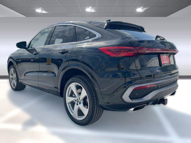 new 2025 Audi Q5 car, priced at $60,531