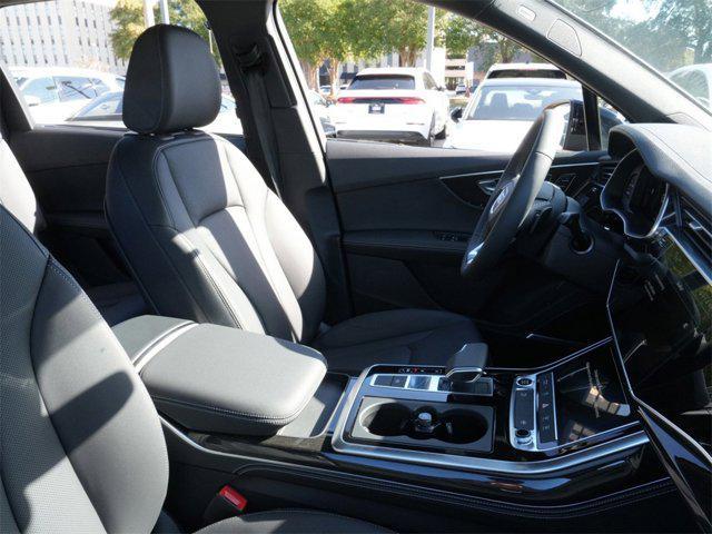 new 2025 Audi Q7 car, priced at $73,082