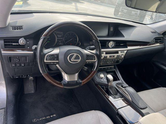 used 2016 Lexus ES 300h car, priced at $17,499