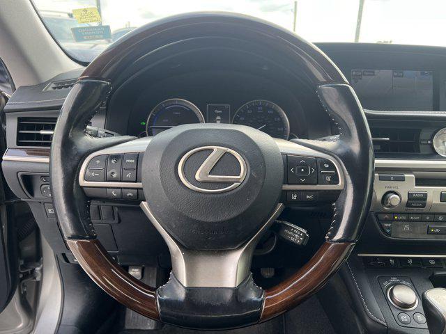 used 2016 Lexus ES 300h car, priced at $17,499