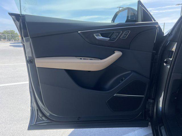 new 2025 Audi Q8 car, priced at $82,381