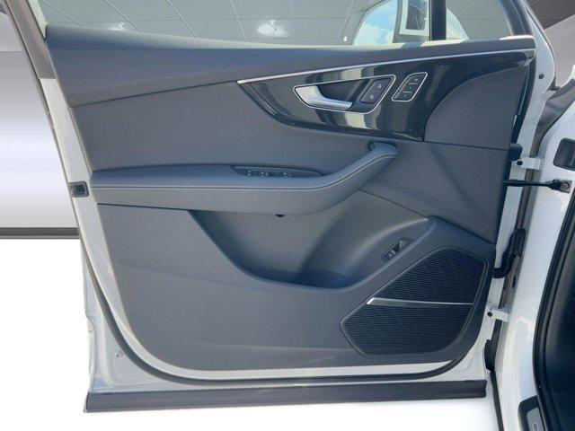 new 2026 Audi Q7 car, priced at $74,911