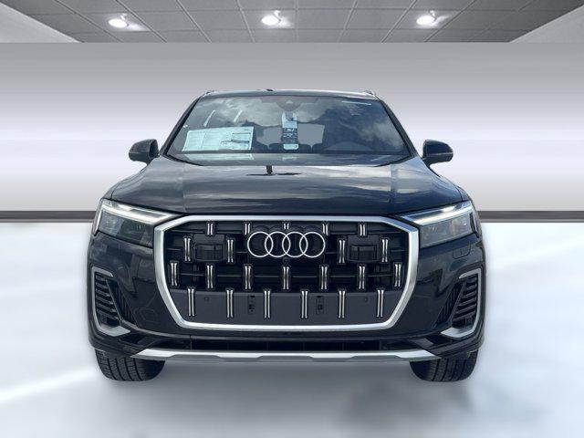 new 2025 Audi Q7 car, priced at $72,152