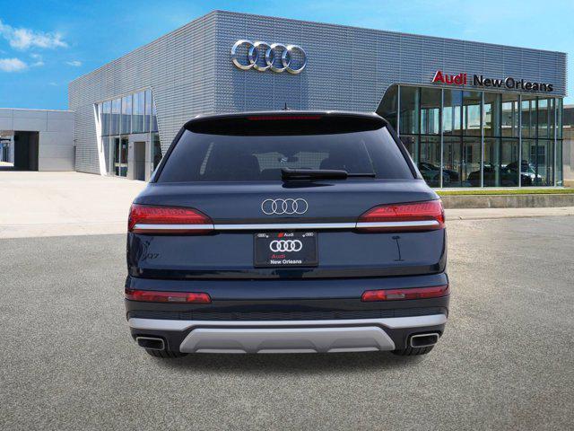 new 2025 Audi Q7 car, priced at $61,661