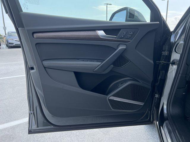 new 2025 Audi Q5 car, priced at $59,771
