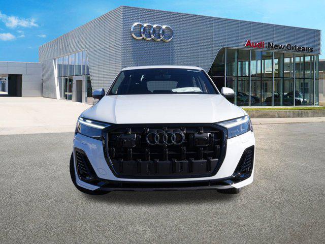 new 2025 Audi Q7 car, priced at $72,941