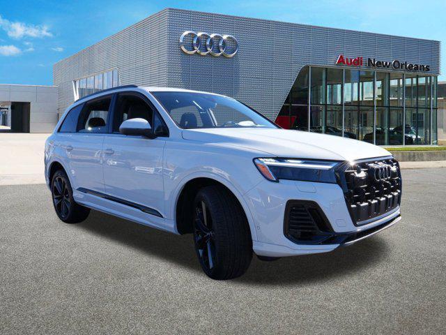 new 2025 Audi Q7 car, priced at $72,941