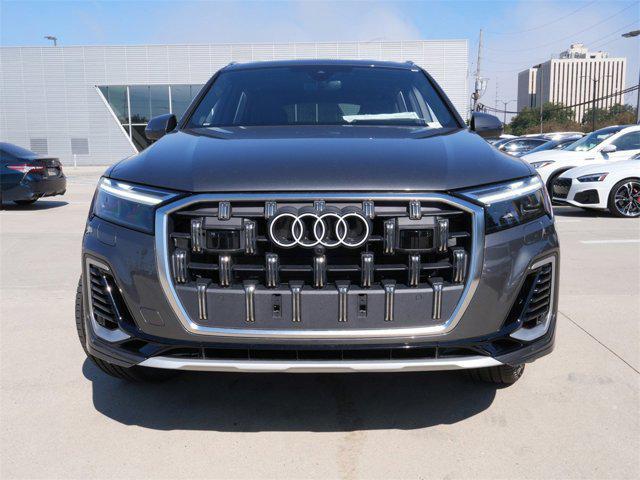 new 2025 Audi Q7 car, priced at $71,333