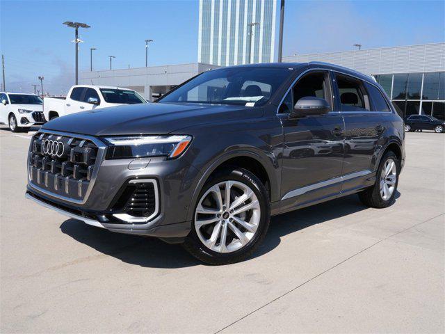 new 2025 Audi Q7 car, priced at $71,333