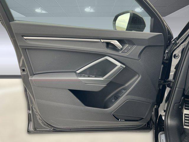 new 2025 Audi Q3 car, priced at $47,972