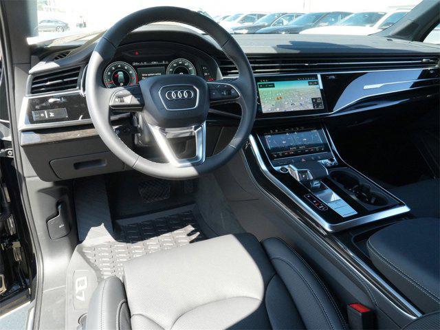 new 2025 Audi Q7 car, priced at $76,943