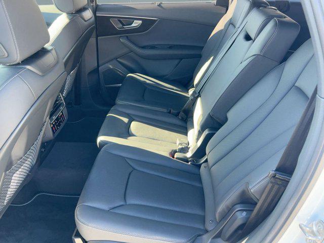 new 2025 Audi Q7 car, priced at $73,191