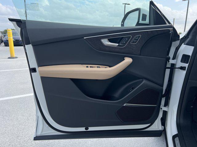 new 2025 Audi Q8 car, priced at $81,811