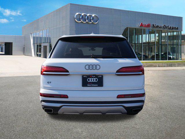 new 2025 Audi Q7 car, priced at $65,011