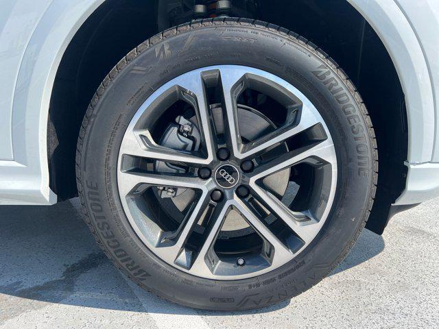 new 2025 Audi Q5 car, priced at $55,261