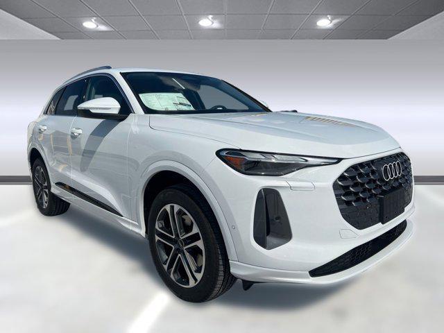 new 2025 Audi Q5 car, priced at $54,121