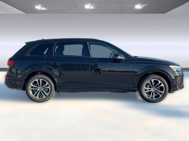 new 2026 Audi Q7 car, priced at $66,771