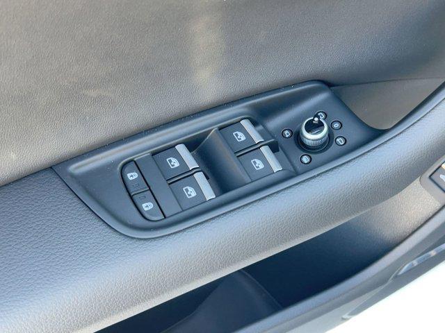 new 2026 Audi Q7 car, priced at $66,771