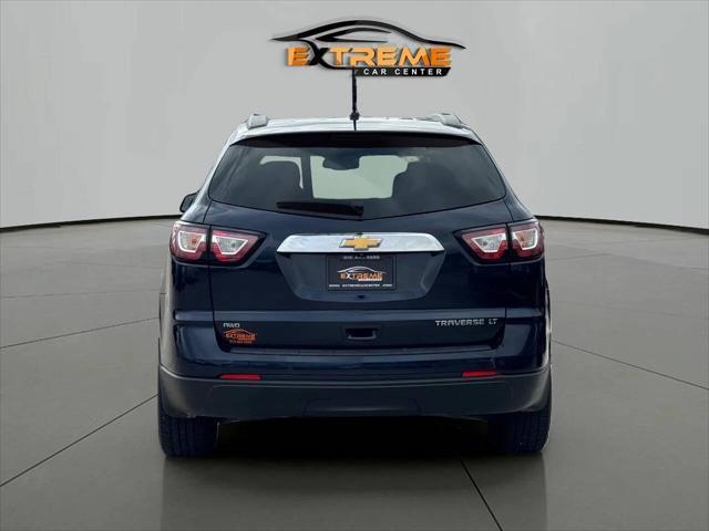 used 2015 Chevrolet Traverse car, priced at $10,995