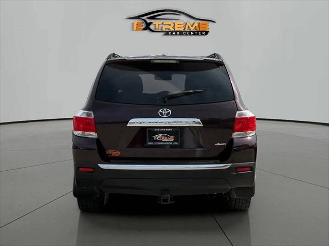 used 2012 Toyota Highlander car, priced at $11,995