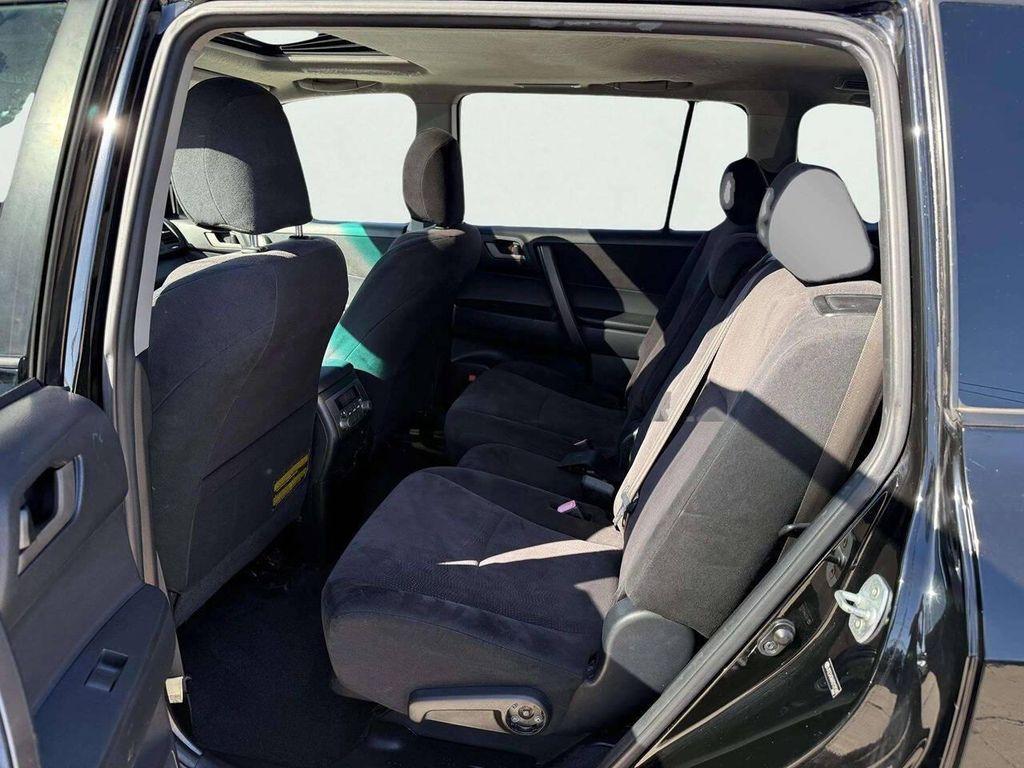used 2009 Toyota Highlander car, priced at $8,995