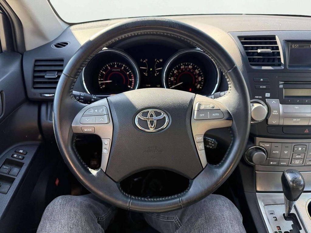 used 2009 Toyota Highlander car, priced at $8,995