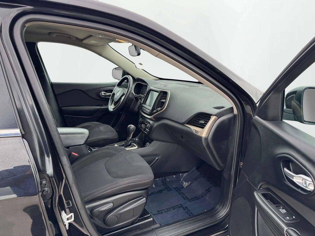 used 2015 Jeep Cherokee car, priced at $7,995