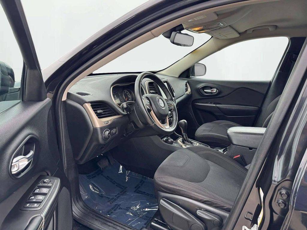 used 2015 Jeep Cherokee car, priced at $7,995