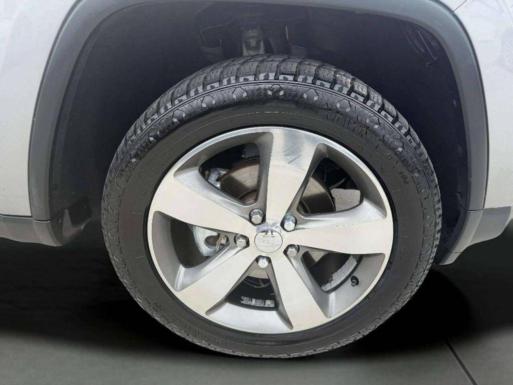 used 2016 Jeep Grand Cherokee car, priced at $11,995