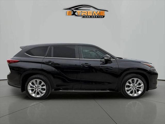 used 2020 Toyota Highlander car, priced at $25,995