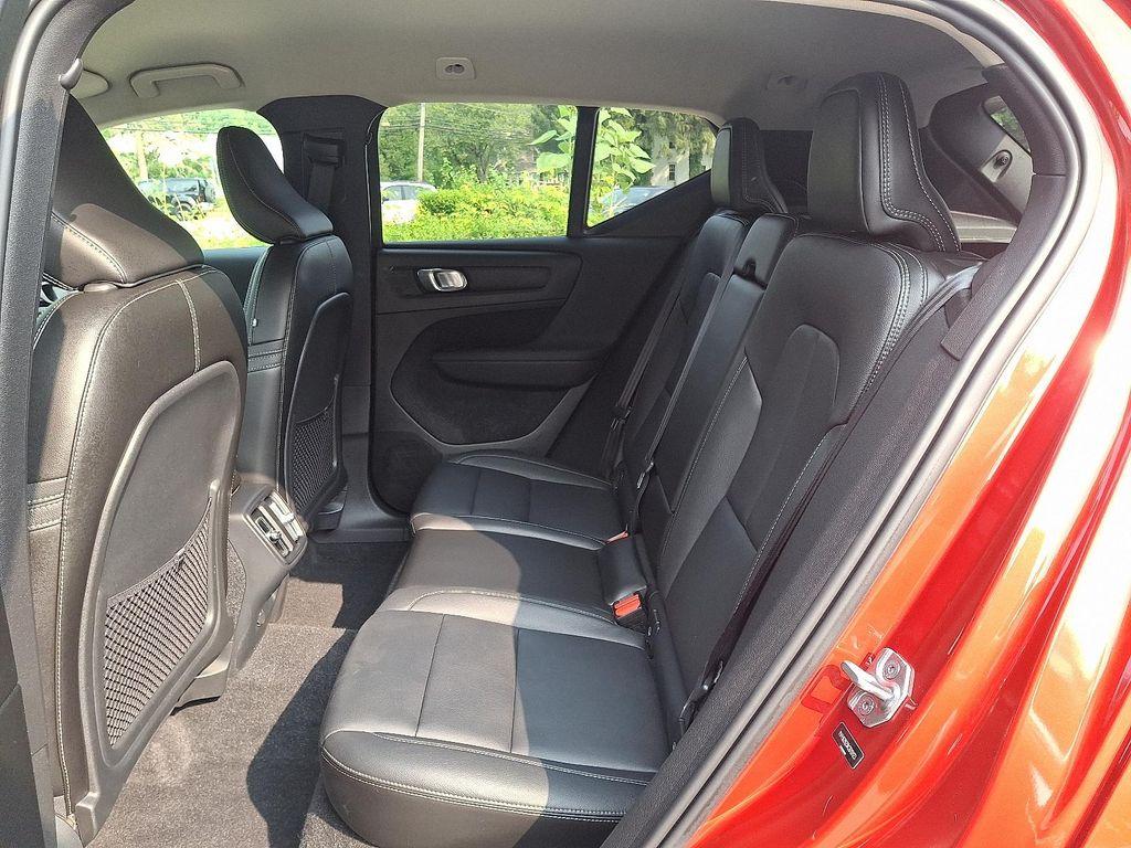 used 2019 Volvo XC40 car, priced at $23,952