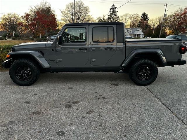 used 2021 Jeep Gladiator car, priced at $30,940