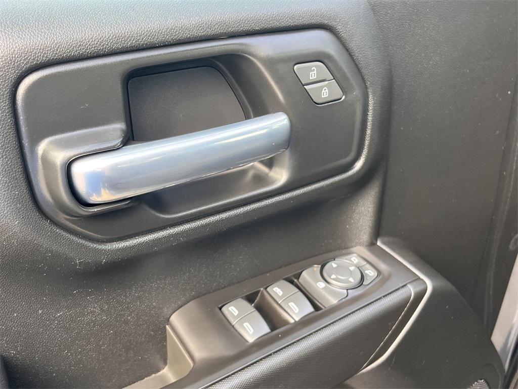 used 2021 Chevrolet Silverado 1500 car, priced at $32,328