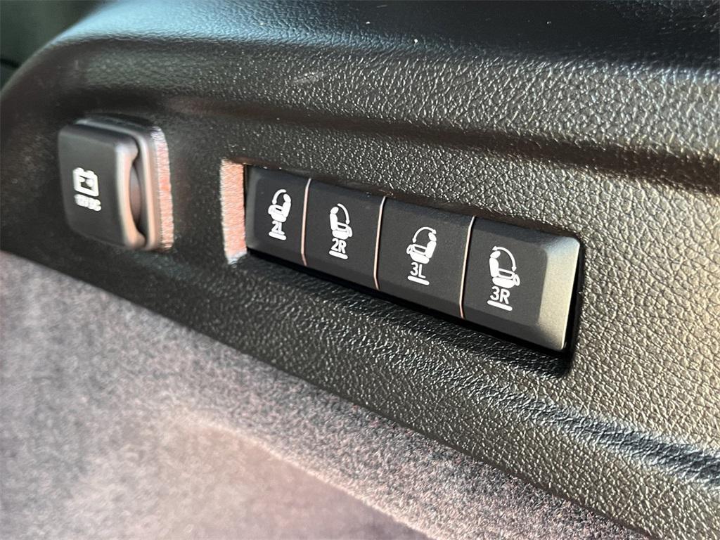used 2024 Jeep Grand Cherokee L car, priced at $54,940